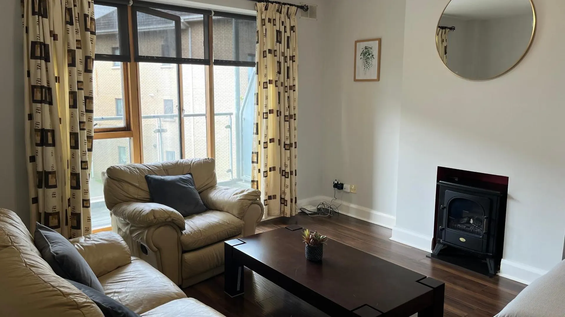 Bright Spacious Apartment ダブリン 0*,  アイルランド